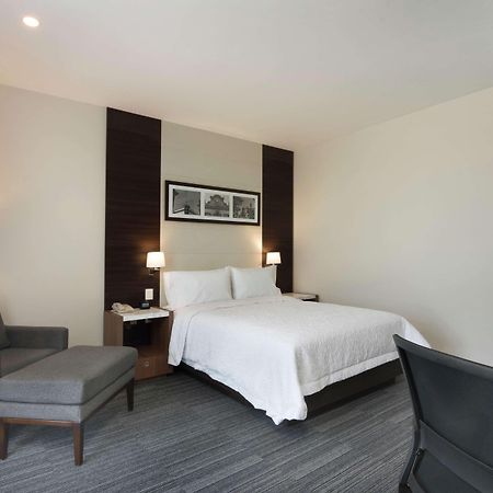 Hampton Inn And Suites San Luis Potosi Slp ภายนอก รูปภาพ