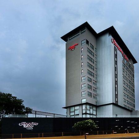 Hampton Inn And Suites San Luis Potosi Slp ภายนอก รูปภาพ