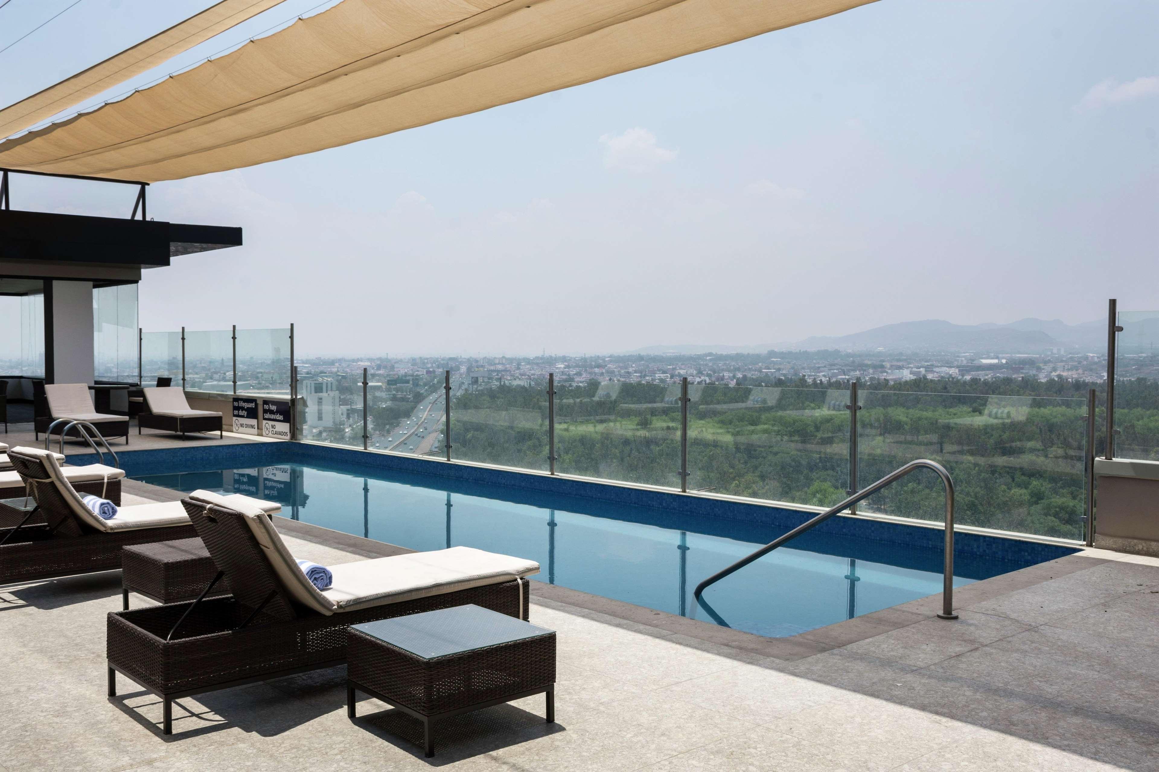 Hampton Inn And Suites San Luis Potosi Slp ภายนอก รูปภาพ