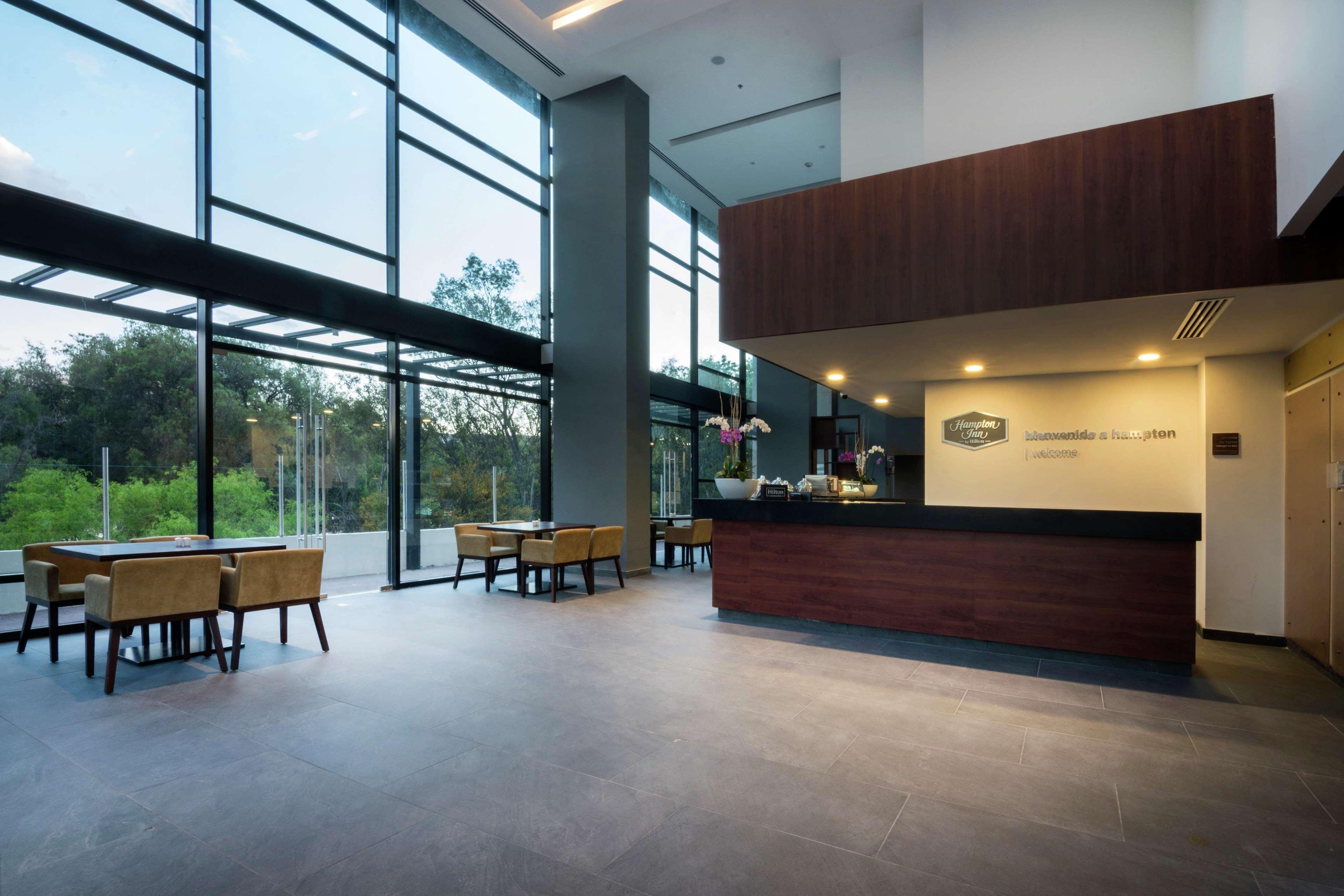 Hampton Inn And Suites San Luis Potosi Slp ภายนอก รูปภาพ