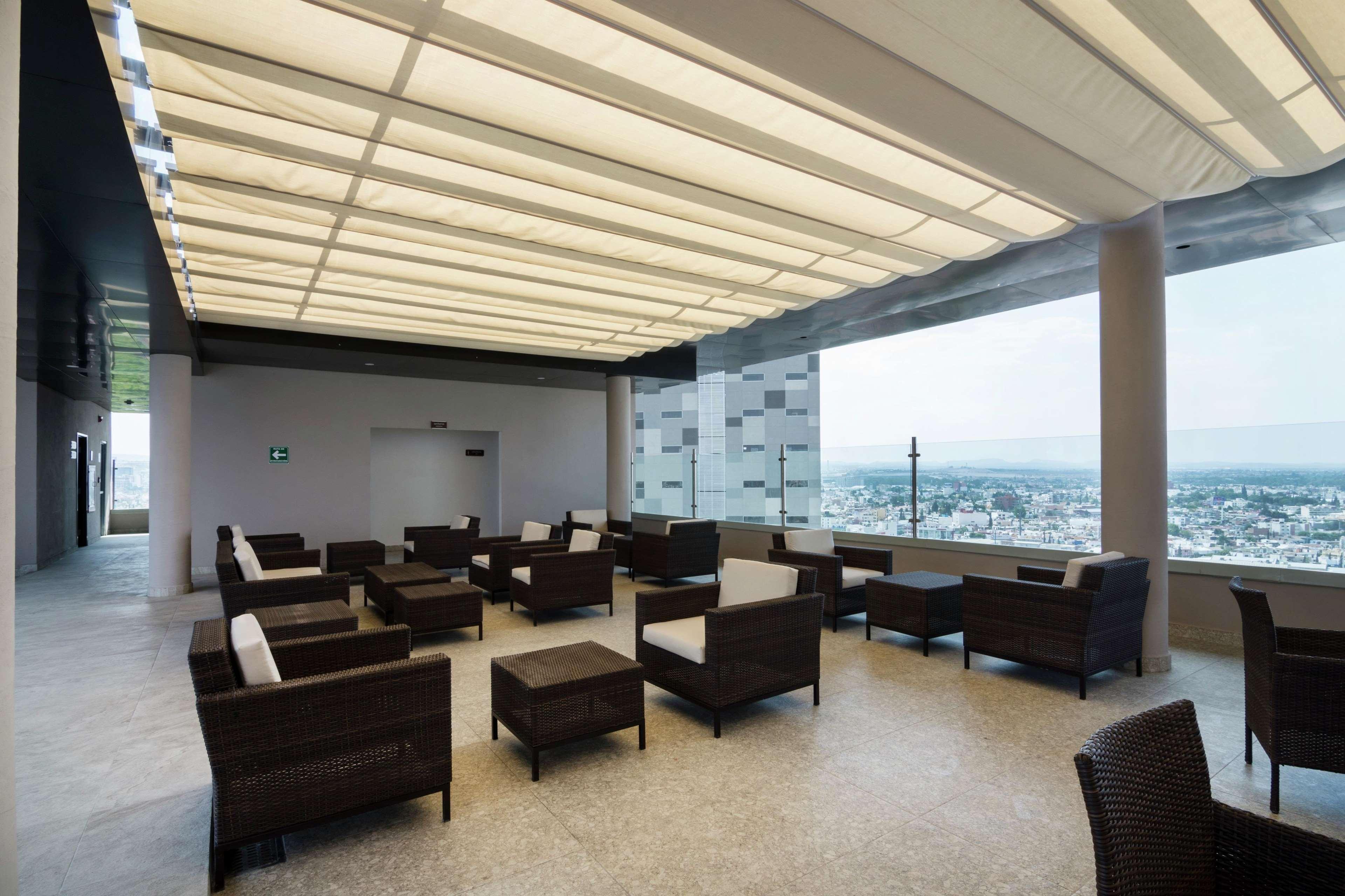 Hampton Inn And Suites San Luis Potosi Slp ภายนอก รูปภาพ